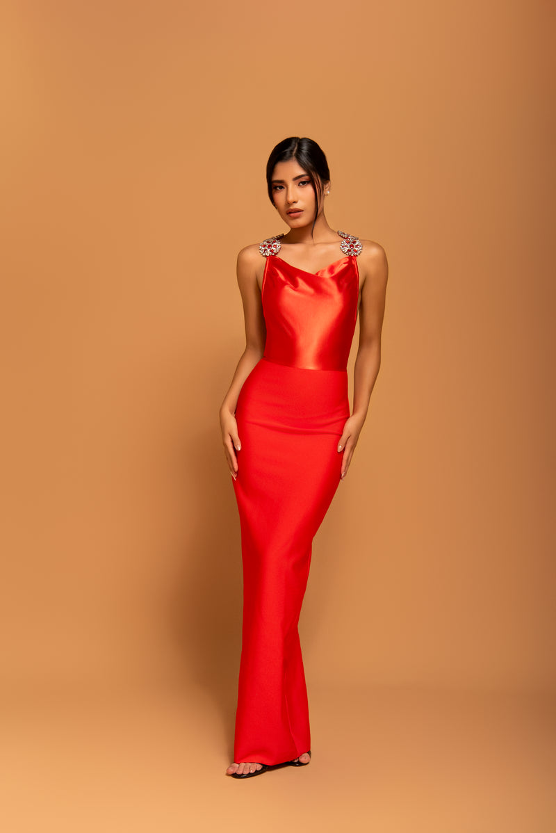 Red skirt with high waist